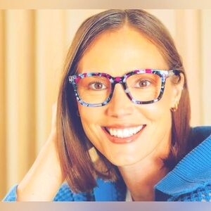 👩🏻‍💻Peepers To-The-Max Progressive Glasses, Strength: 2.50, Rose Quartz (NWT)